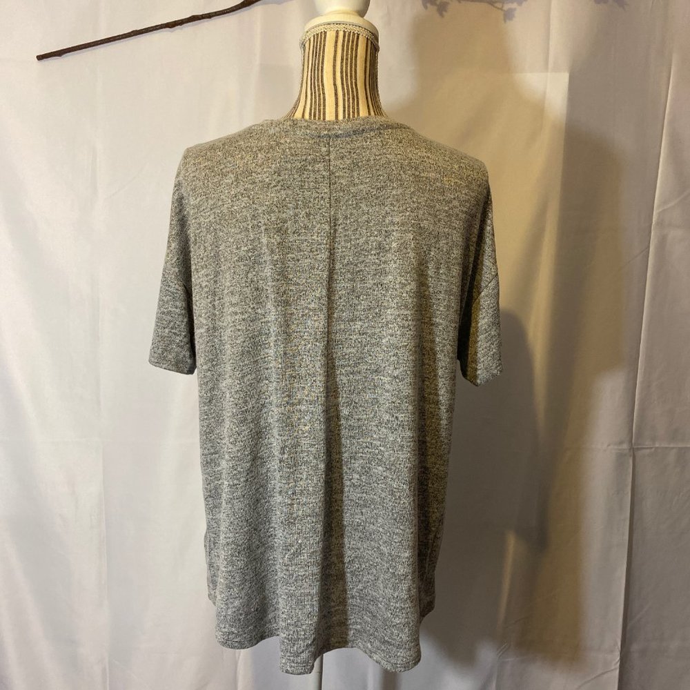 A New Day Basic Gray Short Sleeve T-Shirt SZ L - Picture 6 of 8